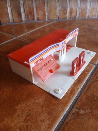 Gasolinera , Decoración para Scalextric y Otros