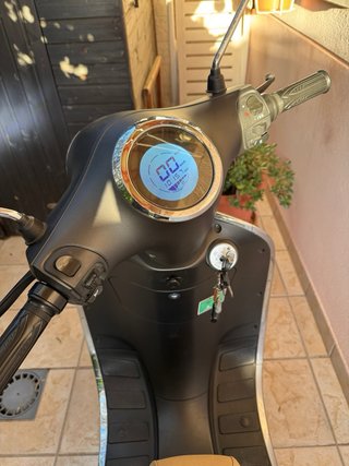 Efun Pusa 125cc Eléctrica