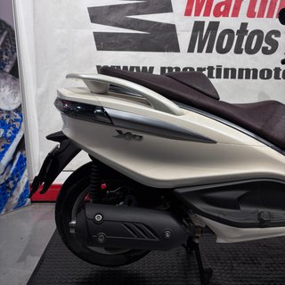 Piaggio X10 125 ie Executive