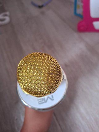 Micrófono Karaoke Dorado y Blanco