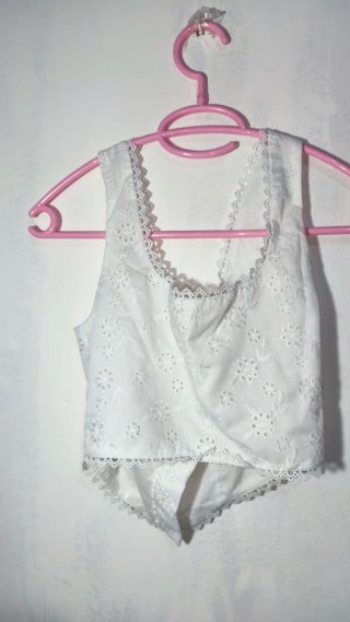 Top corto SHEIN bordado encaje blanco T.XS