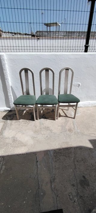 3 Sillas de Salón Verdes y Plateadas