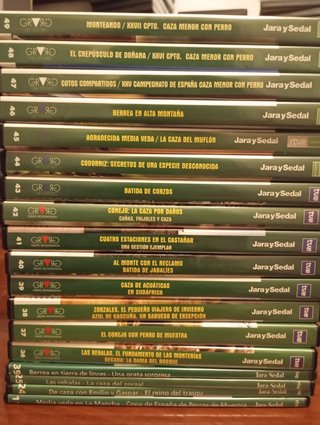 Lote Jara y Sedal: 45 DVDs y 61 Revistas