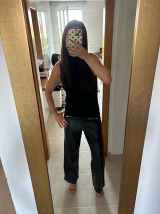 Pantalón Piel Zara Negro