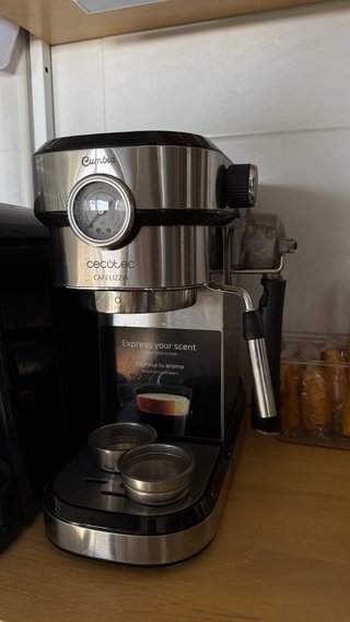 Cafetera Cecotec Cumbia Cafelizzia