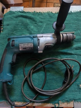 Taladro Makita con maletín