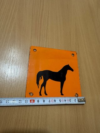 Cartel caballo naranja años 90
