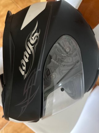 Casco de moto integral Shoei Negro y Blanco