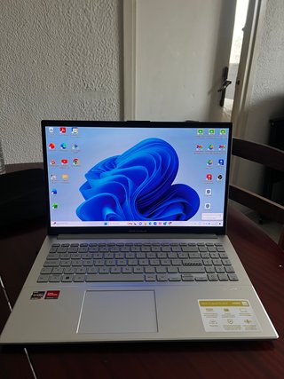 Asus Vivobook Go 15 Ryzen 5