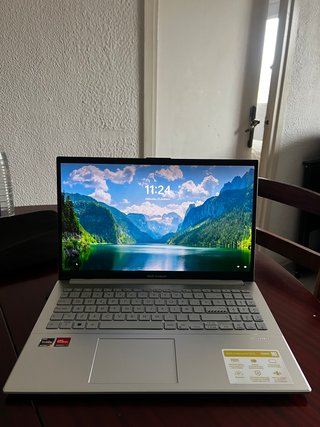 Asus Vivobook Go 15 Ryzen 5