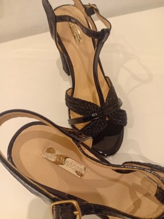 Tacones elegantes Buonarotti negros