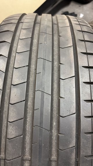 255/40/21