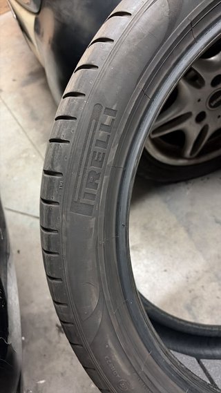 255/40/21