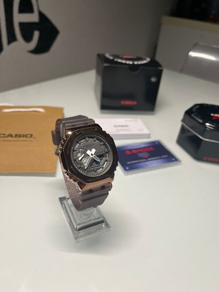 Reloj Casio G-SHOCK CAJA METAL ORO ROSA