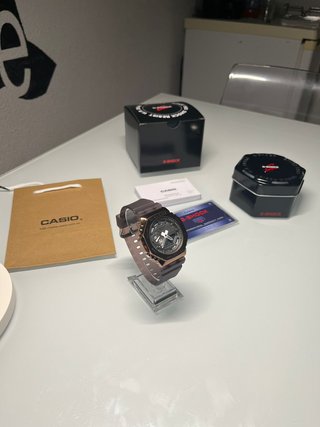 Reloj Casio G-SHOCK CAJA METAL ORO ROSA
