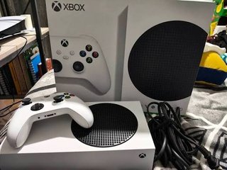 Consola Xbox Series S se puede decir como nueva