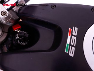 DUCATI MONSTER 696