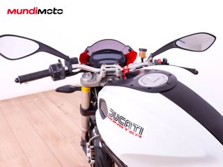 DUCATI MONSTER 696