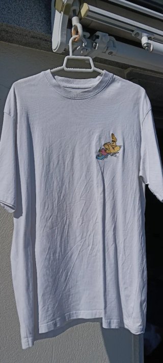 Camiseta blanca con estampado