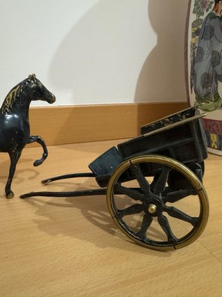Escultura caballo y carro de bronce
