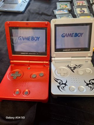 Lote Consolas Nintendo Game Boy y Juegos