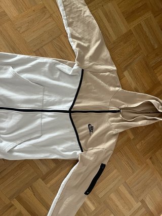 Chaqueta Nike Beige y Blanca Talla S