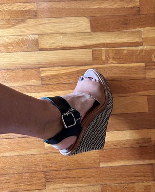 Sandalia cuña italiano. Todo hecho cuero autentico