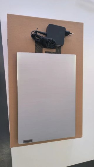 Lenovo IdeaPad 3 Plata