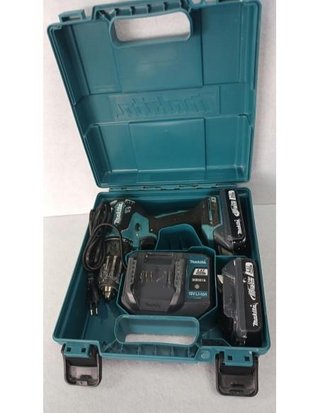 TALADRO MAKITA DHP490 CON CARGADOR Y DOS BATERIAS