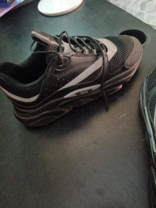 Zapatillas Dior B22 Negras y Blancas