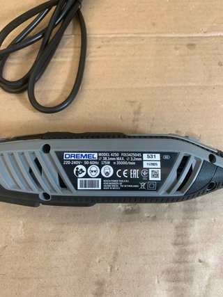 Dremel 4250-35 Multiherramienta + Accesorios
