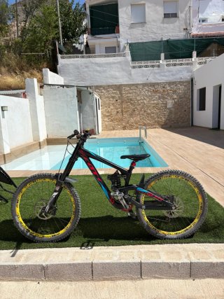 Bicicleta Scott DH