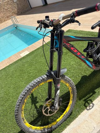 Bicicleta Scott DH