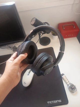 Ratón Logitech  Cascos inalámbrico  Micrófono  Cam