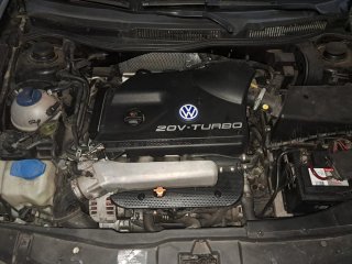 Volkswagen Golf 2003 AUQ 180