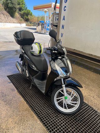 Honda SH125i Scooter Negra