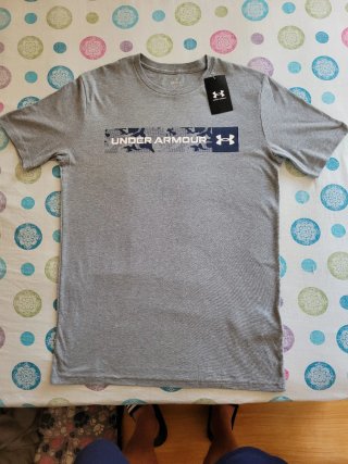 Camiseta Under Armour talla S a estrenar.
