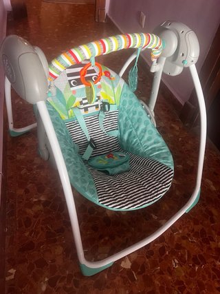 Columpio eléctrico para bebé