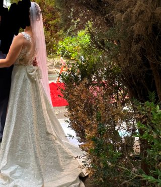 Vestido de Novia Blanco con Lazo y velo