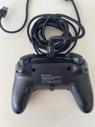 Controller Nintendo Switch con cavo, modello Spectra