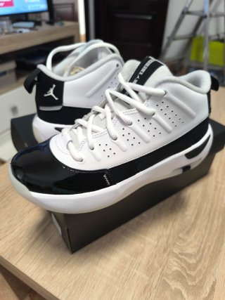 Nike Jordan 11 Retro Blanco Negro Talla 36.5
