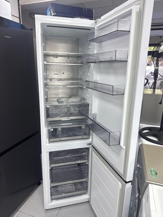 Nevera LG 2m x 60cm No Frost Nueva con Tara
