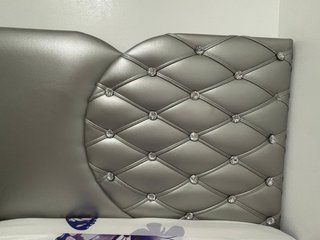 Cabeceros 90cm y Canapés forrado 90x190 , poco uso