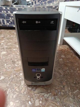 Torre PC LG Negra/Plateada