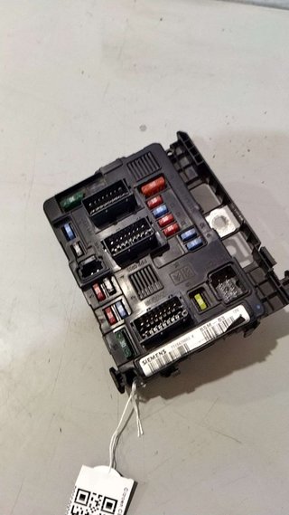 CAJA RELES / FUSIBLES Citroen C5 Berlina (2001->)