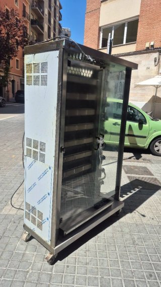 Asador de pollos profesional