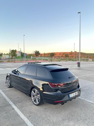 SEAT Leon Cupra ST
