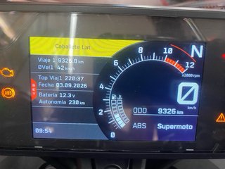 KTM RC 125 Negra y Naranja