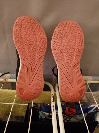 Zapatillas Adidas Mujer Negras y Naranjas