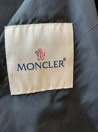 Chubasquero Moncler Negro